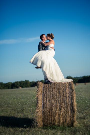 - Chateau de L'Hoste