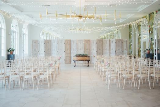 - Deer Park Country House Hotel