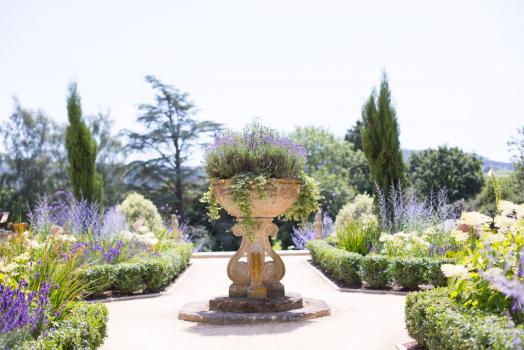 - Deer Park Country House Hotel