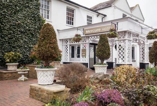 - Mercure St Albans Noke Hotel